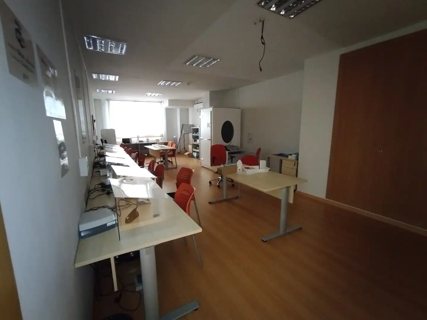Commercial properties for sale in Castellón de la Plana / Castelló de la Plana  with Air Conditioner, Parquet flooring and Furnished