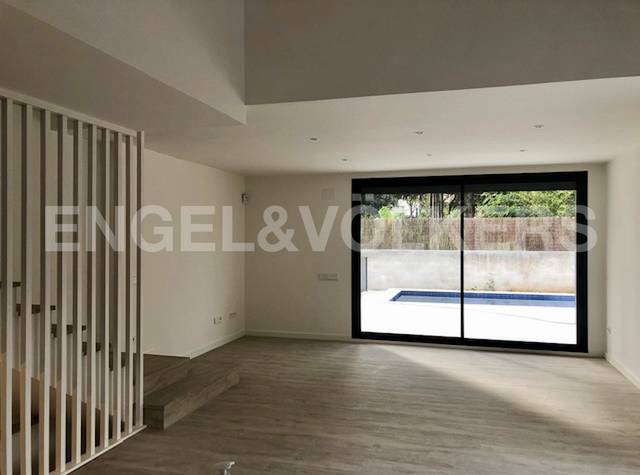 Casa-chalet en Alquiler en Mira-sol