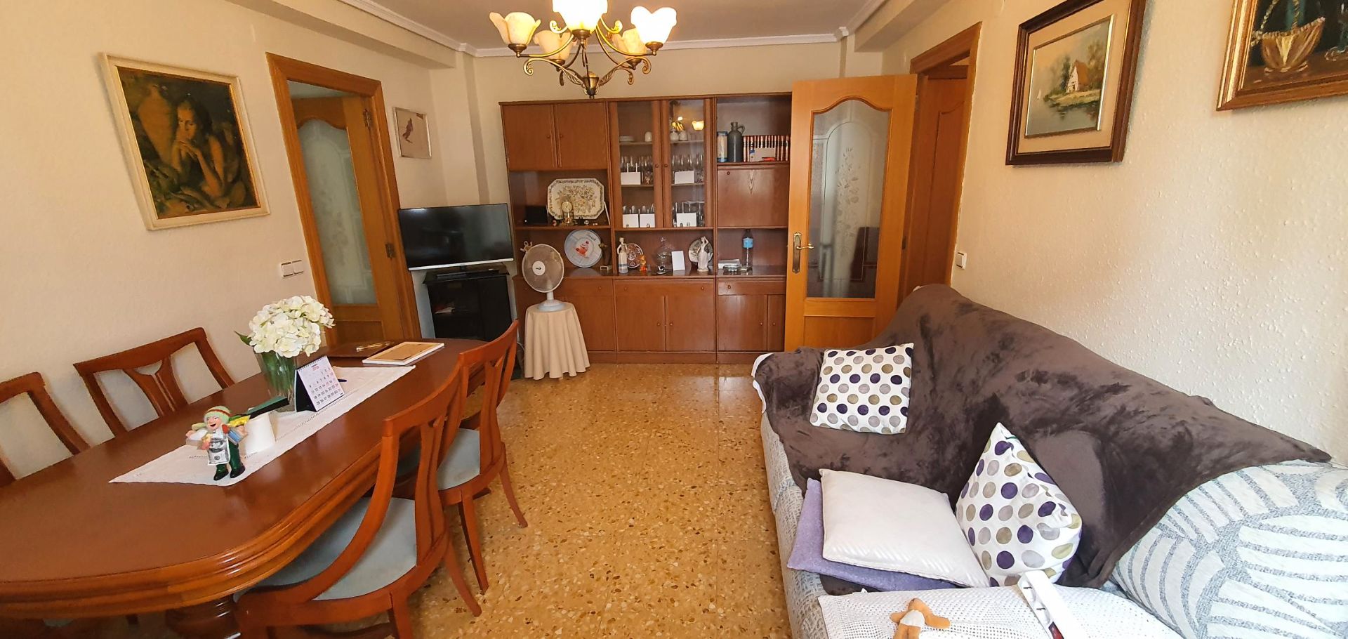 Living room of Flat for sale in  Valencia Capital  with Air Conditioner and Balcony