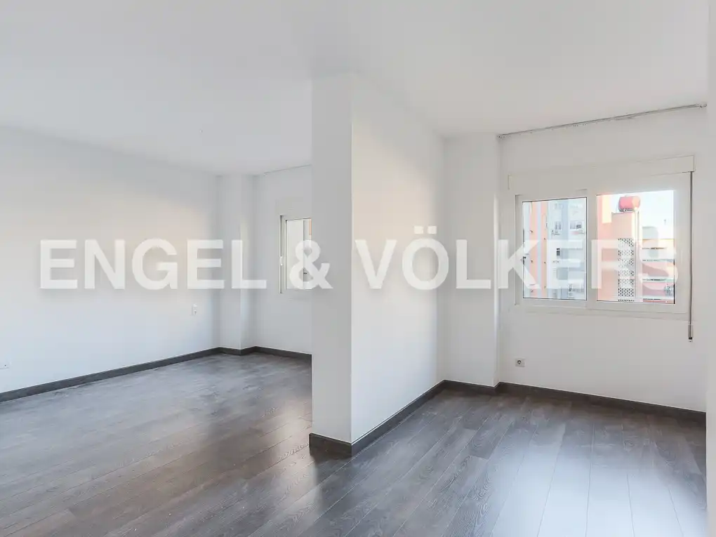 Wohnzimmer von Wohnung zur Miete in Valencia mit Klimaanlage, Heizung und Balkon