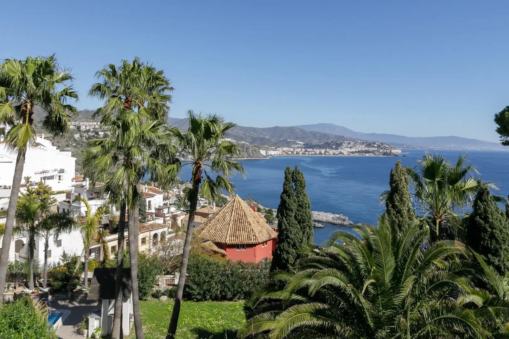 Exterior view of Houses for sale in Almuñécar  with Air Conditioner, Private garden and Terrace