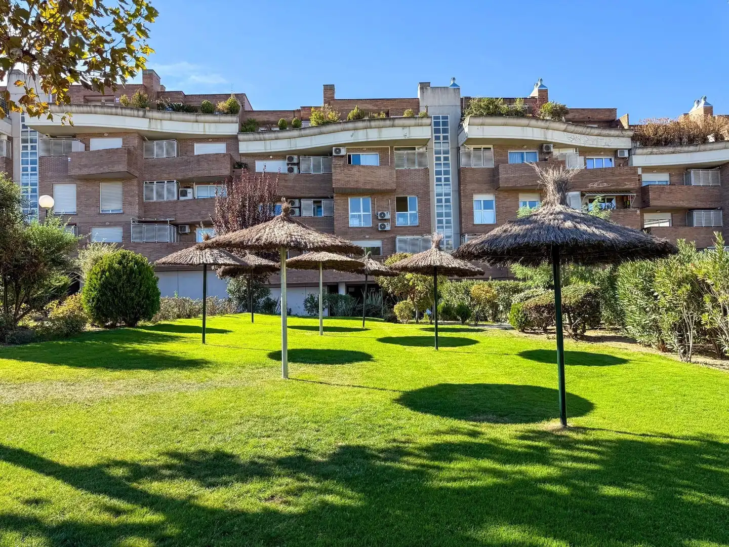 Vista exterior de Pis en venda en Rozas Centro