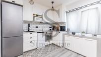 Kitchen of Single-family semi-detached for sale in  Barcelona Capital  with Air Conditioner, Parquet flooring and Terrace