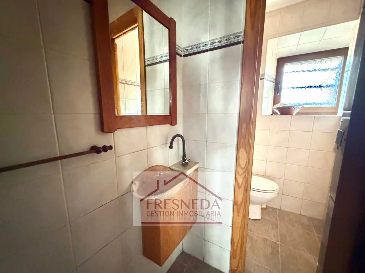 Badezimmer von Gebäude zum Verkauf in Avilés