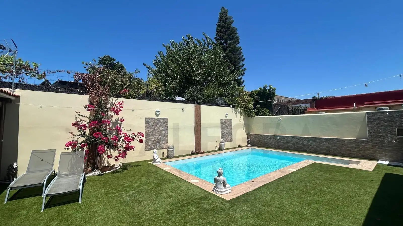 Swimming pool of Houses for rent in Jerez de la Frontera  with Air Conditioner, Private garden and Storage room