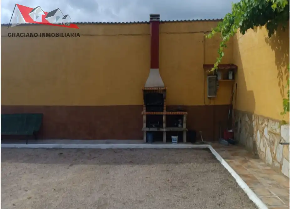 Houses for sale in Albacete  with Private garden and Swimming Pool