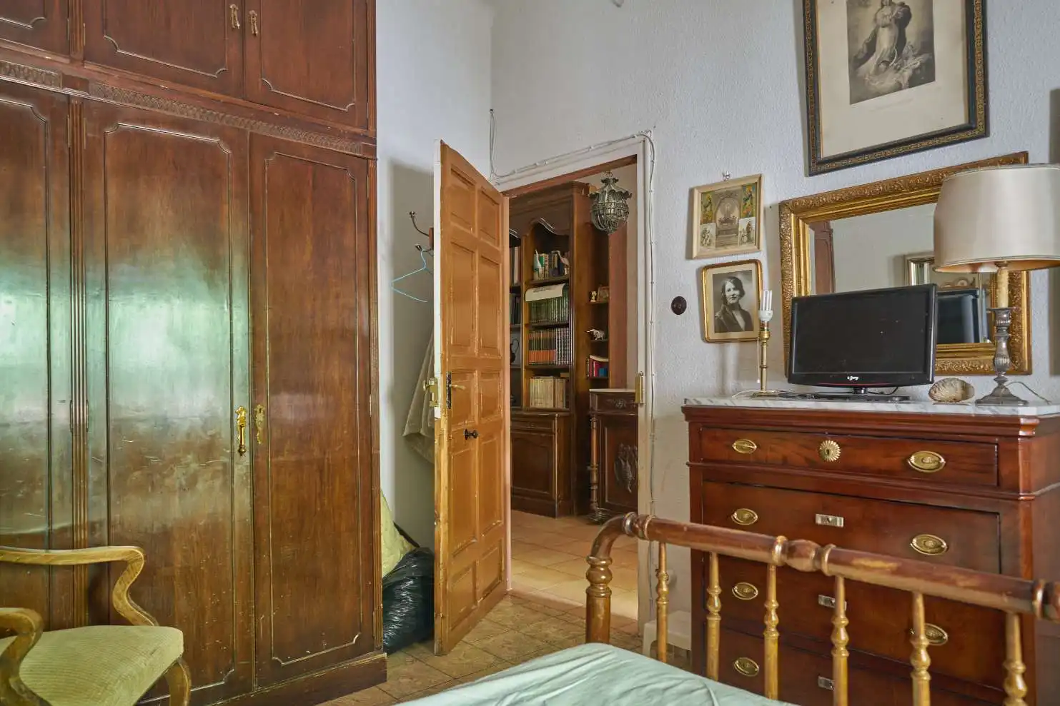 Bedroom of Detached homes for sale in Valdetorres de Jarama  with Private garden, Terrace and Swimming Pool
