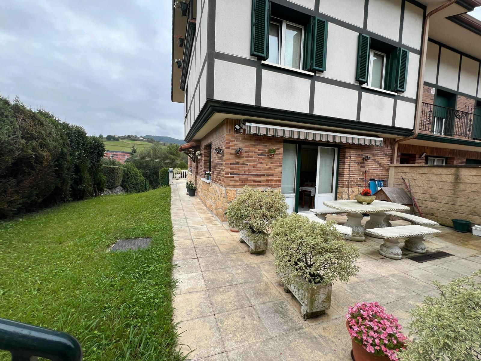 Garden of Single-family semi-detached for sale in Andoain  with Heating, Private garden and Parquet flooring