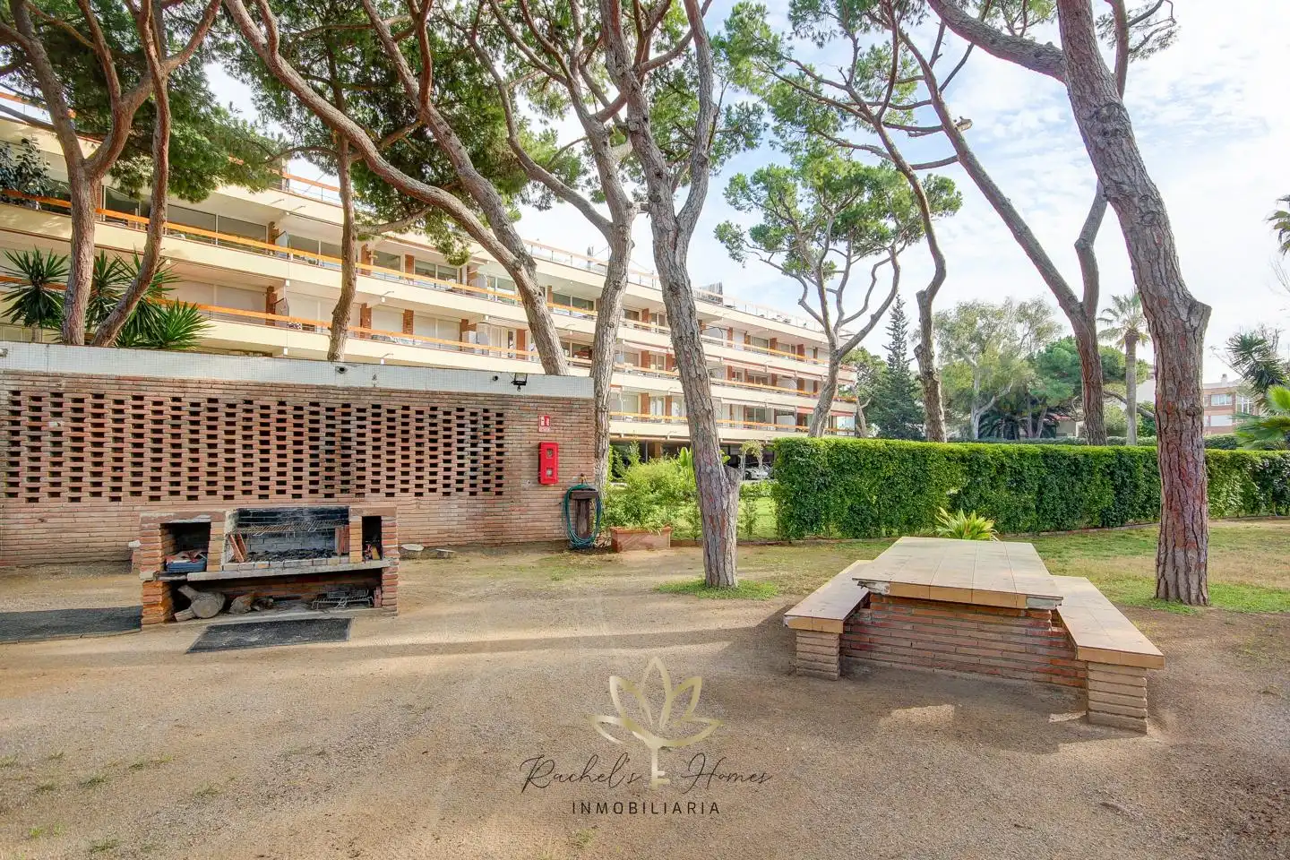 Vista exterior de Dúplex en venda en Gavà amb Aire condicionat, Calefacció i Parquet