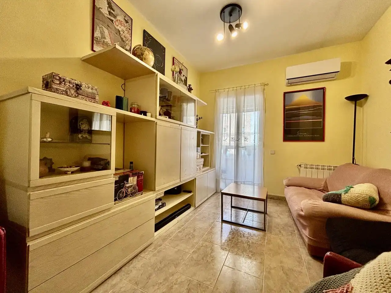 Sala d'estar de Pis en venda en Zaragoza amb Aire condicionat, Calefacció i Terrassa