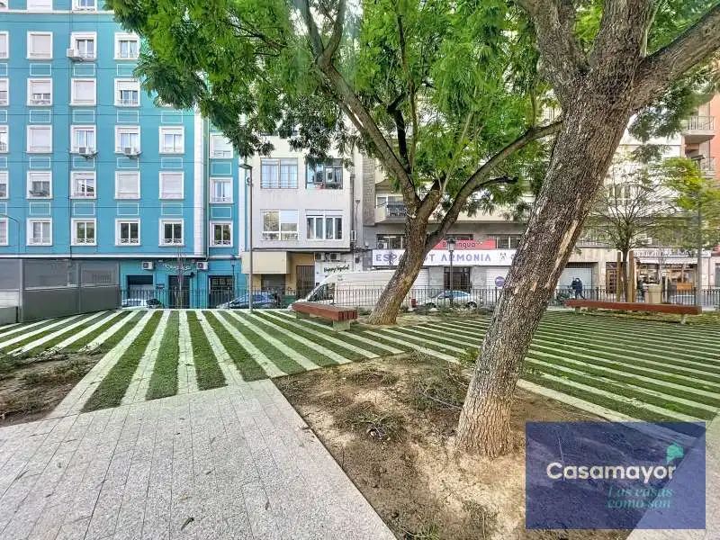 Vista exterior de Pis en venda en Alicante / Alacant amb Aire condicionat, Calefacció i Terrassa