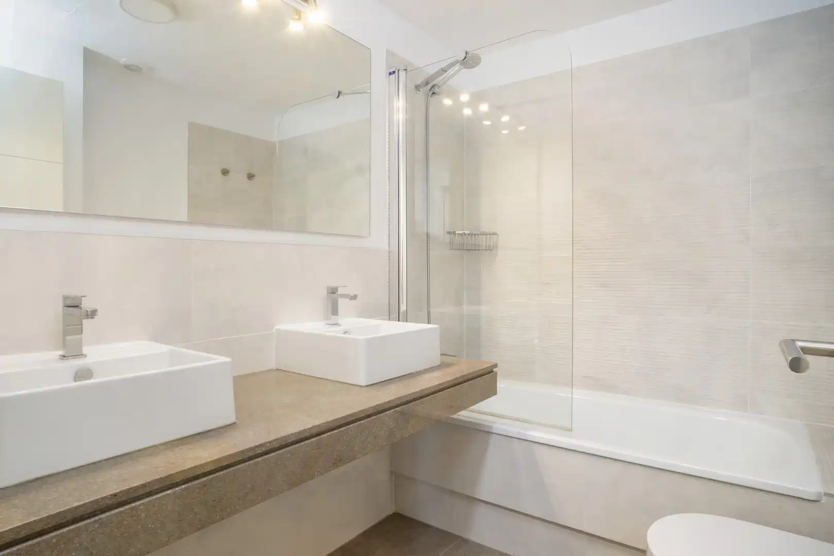 Badezimmer von Wohnungen zum Verkauf in Mijas mit Klimaanlage, Terrasse und Abstellraum