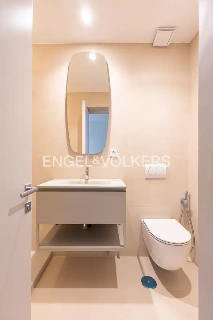 Badezimmer von Wohnung zum Verkauf in Madrid mit Klimaanlage, Heizung und Balkon