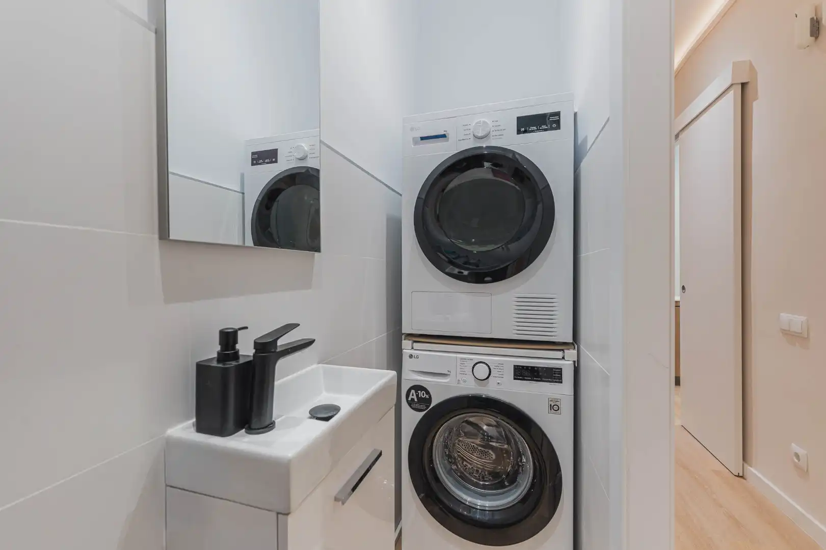 Flat with terrace for sale in Carrer de València, imagen 17