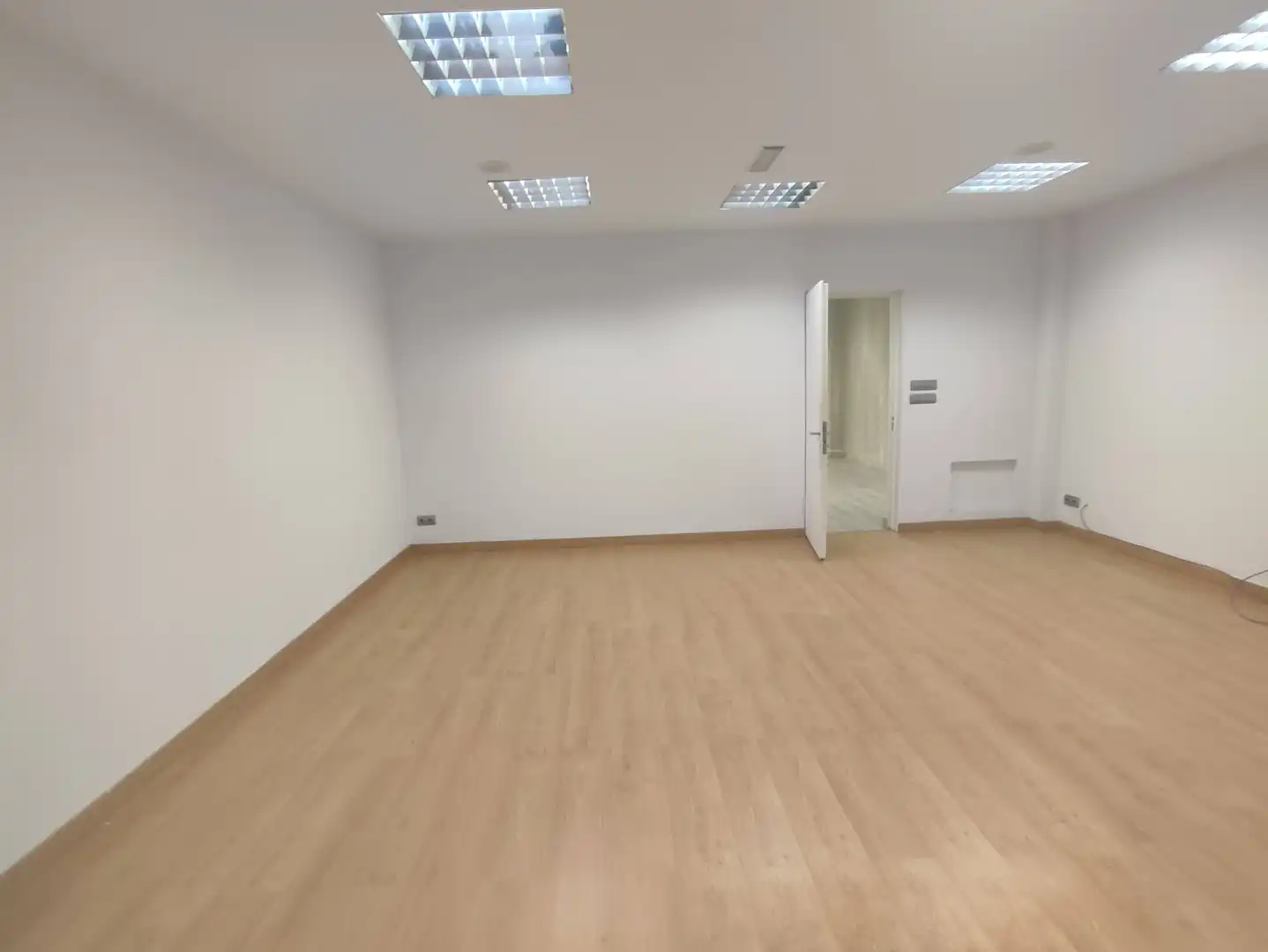 Gewerbefläche zur Miete in Avenida de Lope de Vega 31, imagen 10