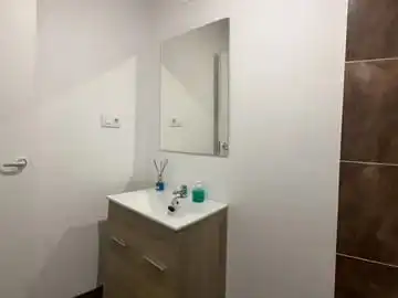Bathroom of Flat for rent in Valencia  with Air Conditioner, Heating and Furnished