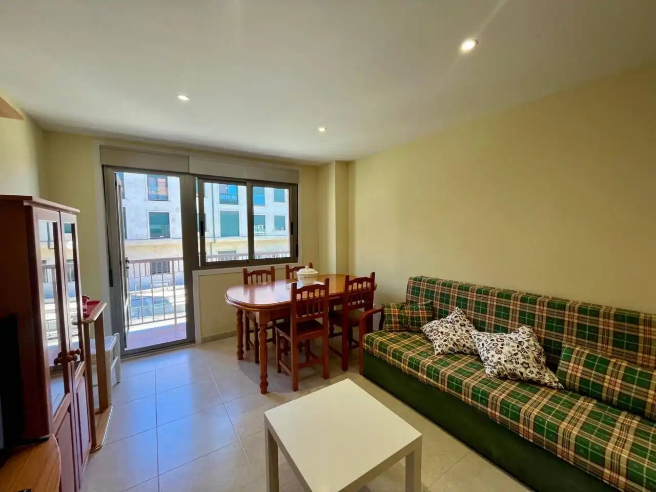 Wohnung zur Miete in Calle Extremeiro, Miño