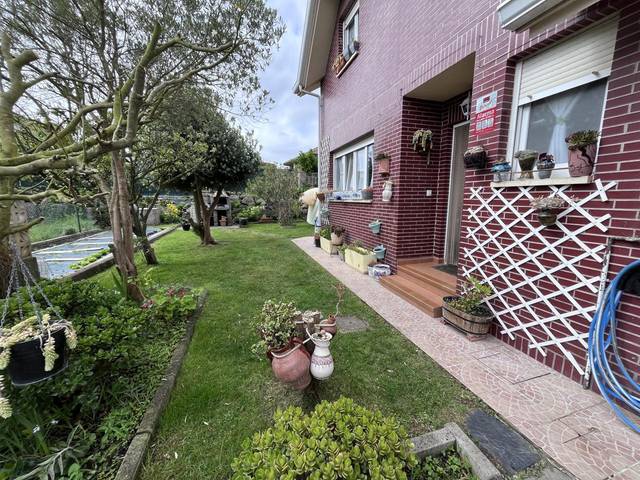 Casa adosada en Venta en Barrio el Faro en Ajo