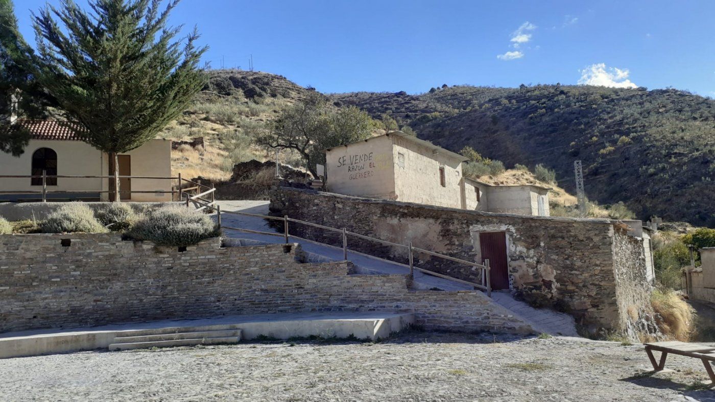 Exterior view of House or chalet for sale in Sierro