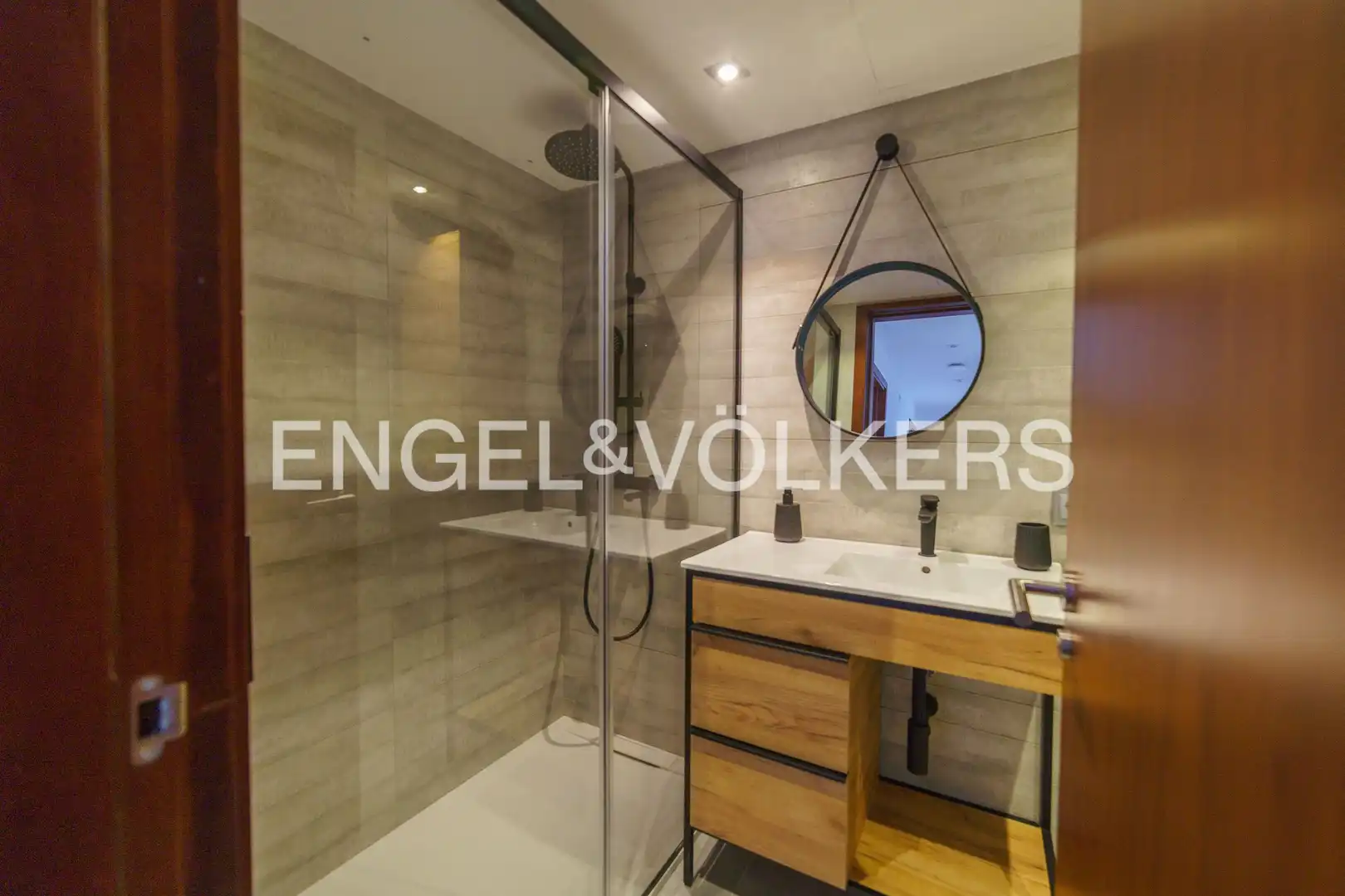 Bathroom of Houses for sale in Jerez de la Frontera  with Air Conditioner, Heating and Private garden