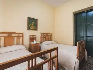 Dormitori de Finca rústica en venda en Badajoz amb Jardí privat, Terrassa i Piscina