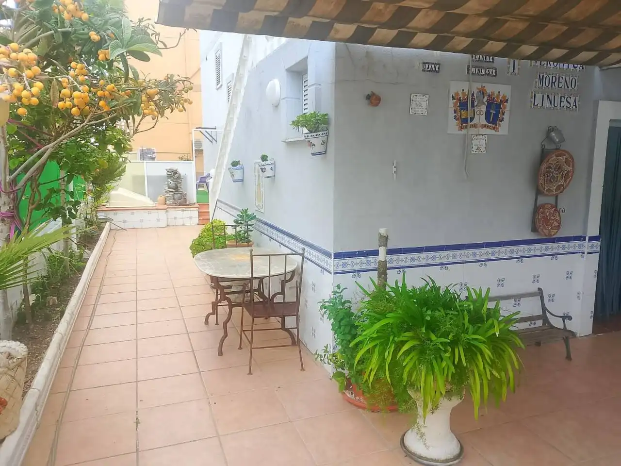 Terrassa de Casa adosada en venda en Oliva amb Aire condicionat, Calefacció i Jardí privat