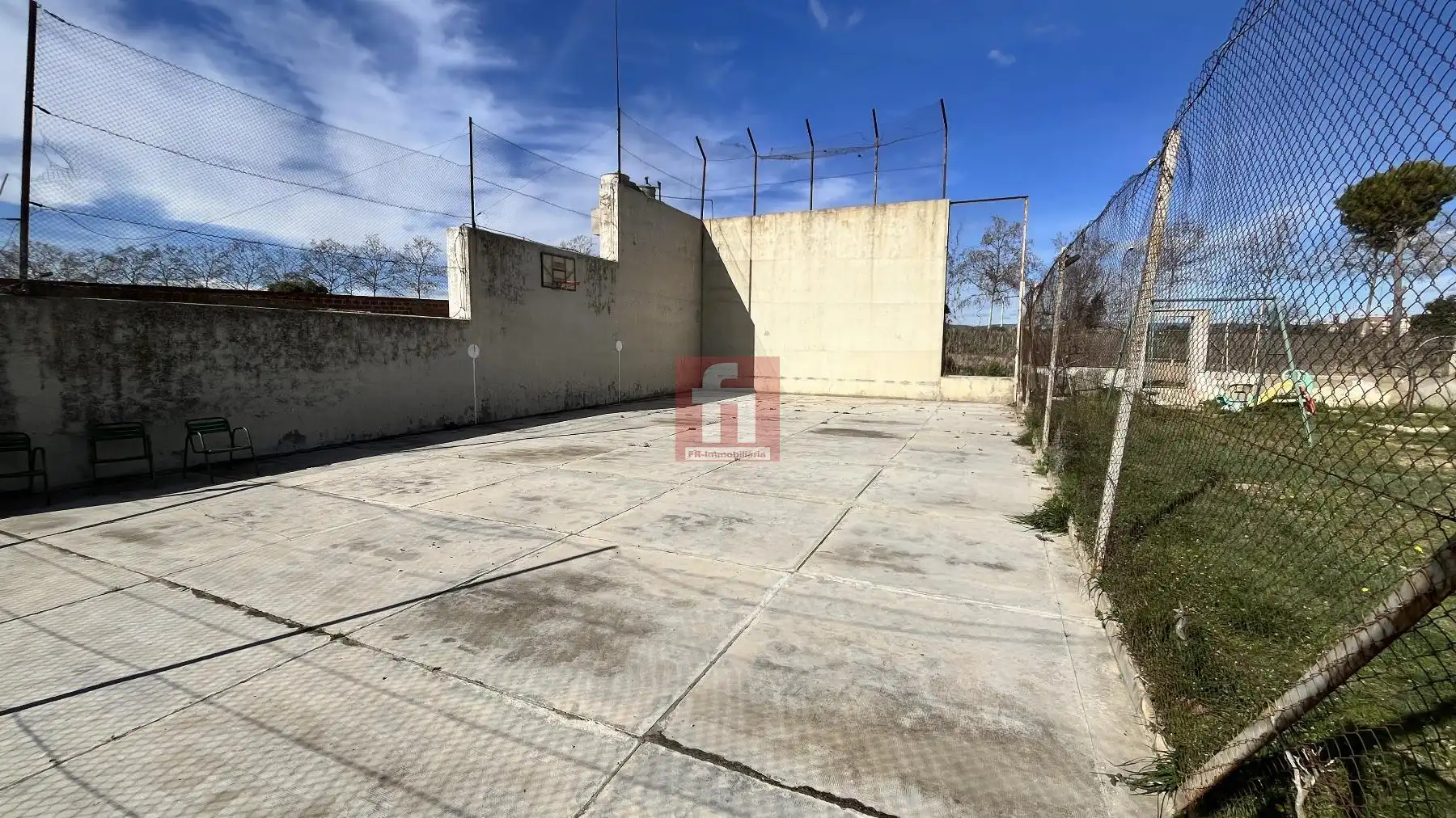 Parking of Country homes for sale in Santa Margarida I Els Monjos  with Air Conditioner, Heating and Storage room