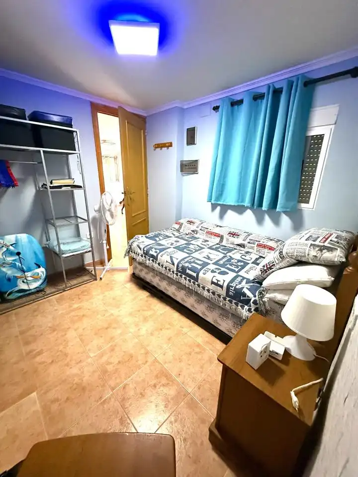 Habitación de Planta baja en venta en Oliva con Terraza