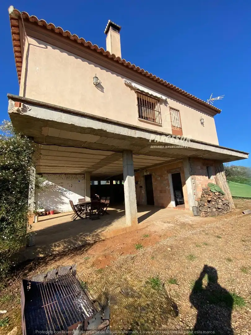 Vista exterior de Casa o xalet en venda en Posadas amb Traster