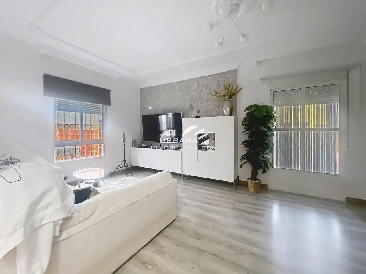 Houses for sale in Los Almendros, Jardin Lucena