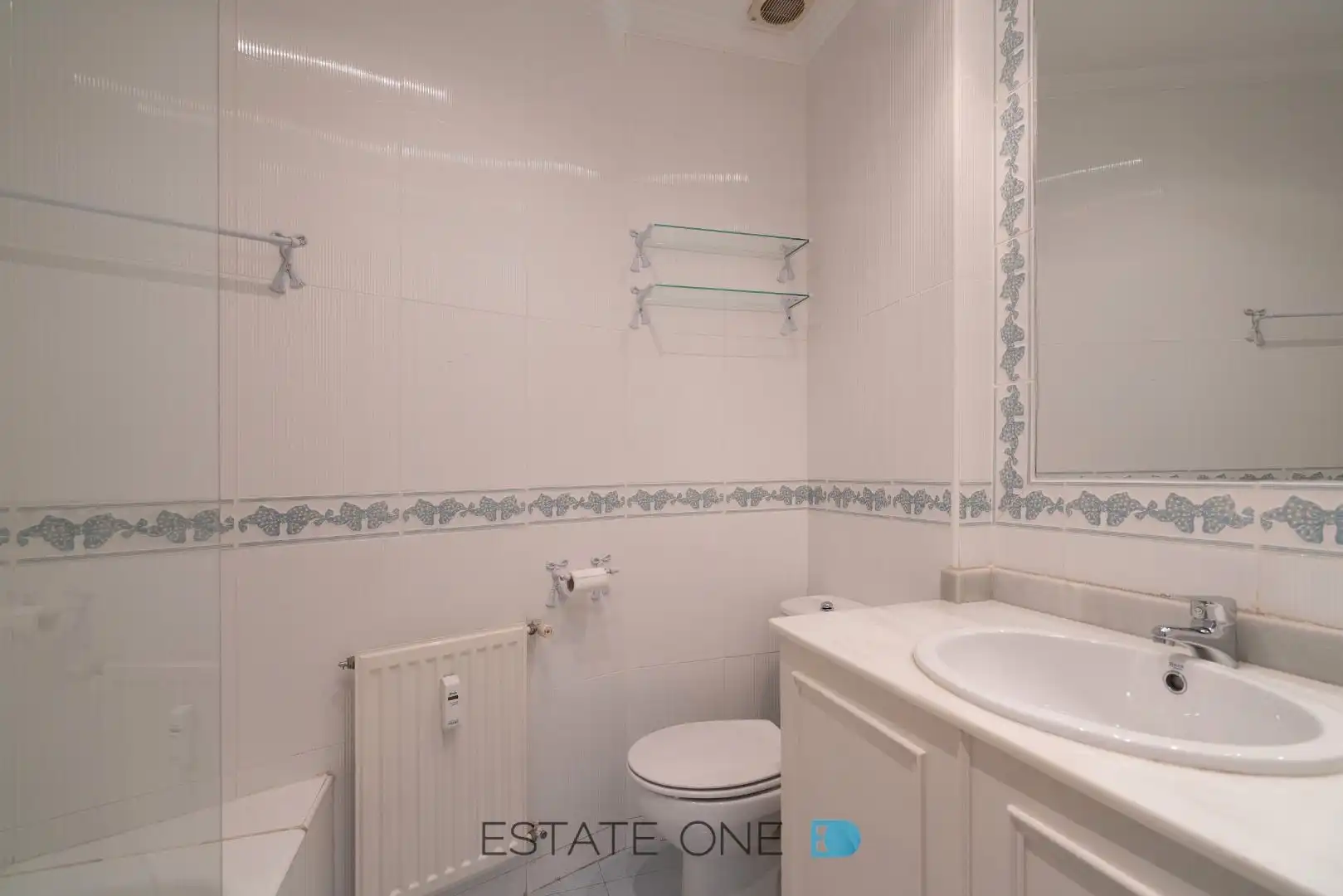 Bathroom of Flat for rent in Chamartín