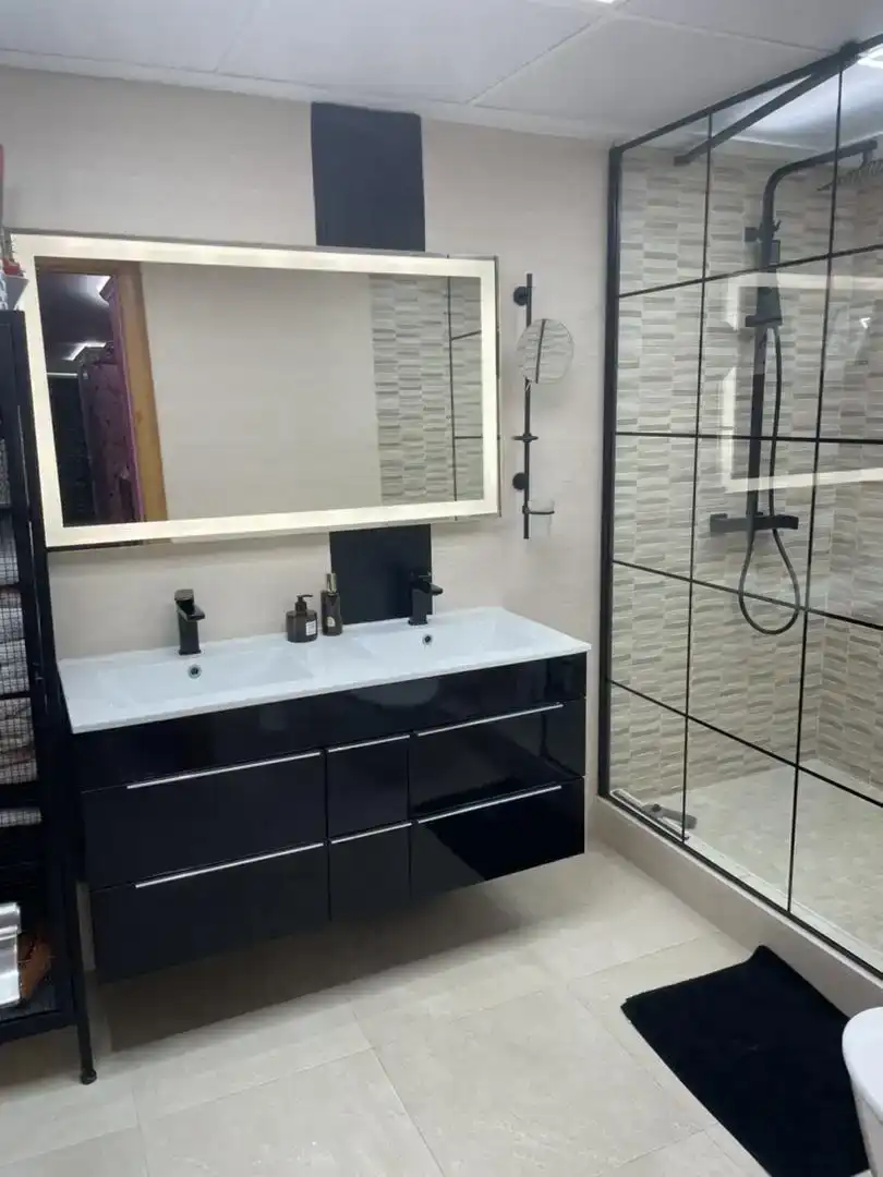 Bany de Àtic en venda en Melilla amb Aire condicionat, Jardí privat i Parquet