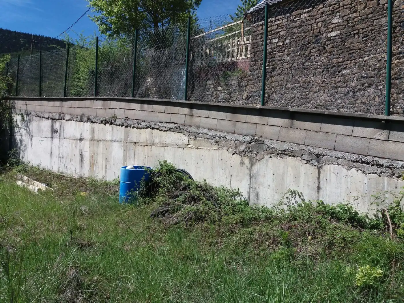 Vista exterior de Terreno en venta en Yésero