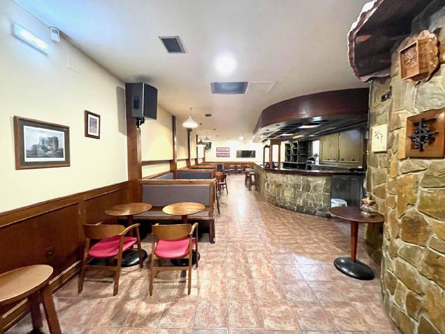 Local comercial en Venta en Castellanos de Castro