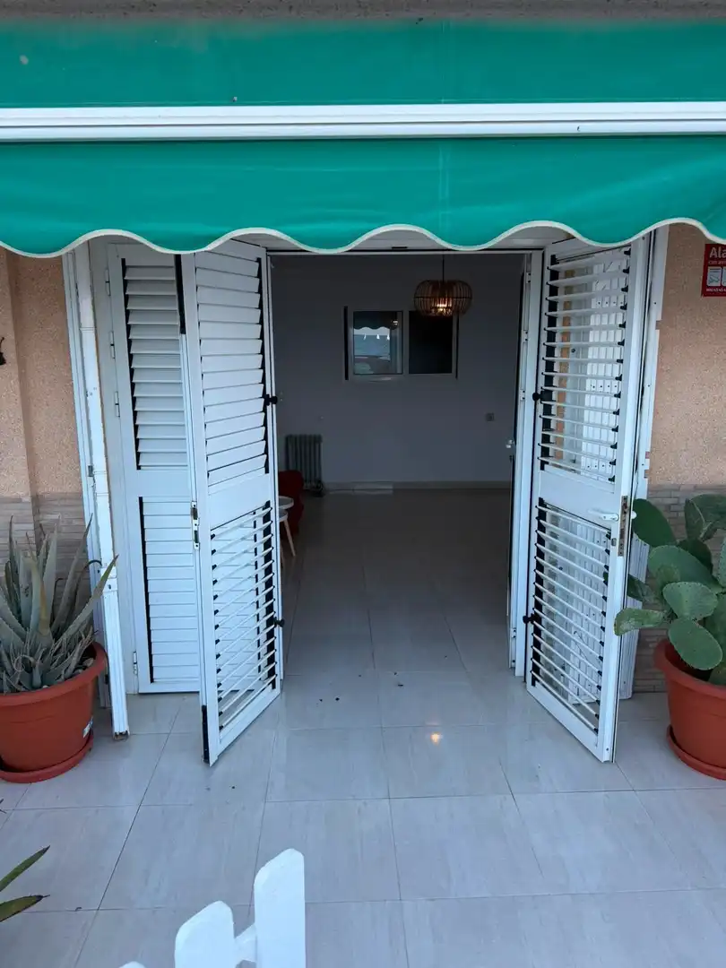 Piso de alquiler en Torrevieja con Amueblado