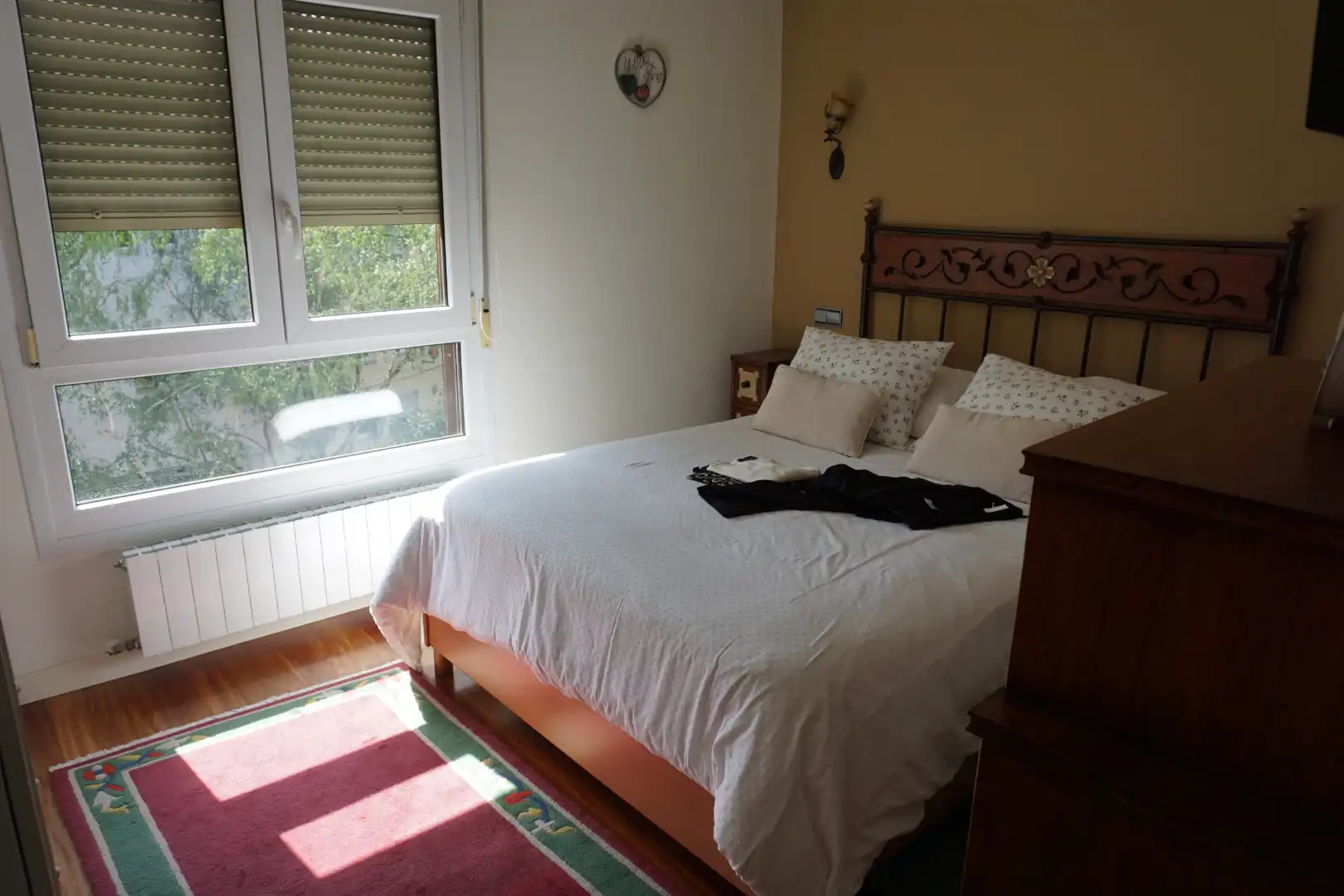 Habitación de Piso en venta en Basauri  con Calefacción y Amueblado