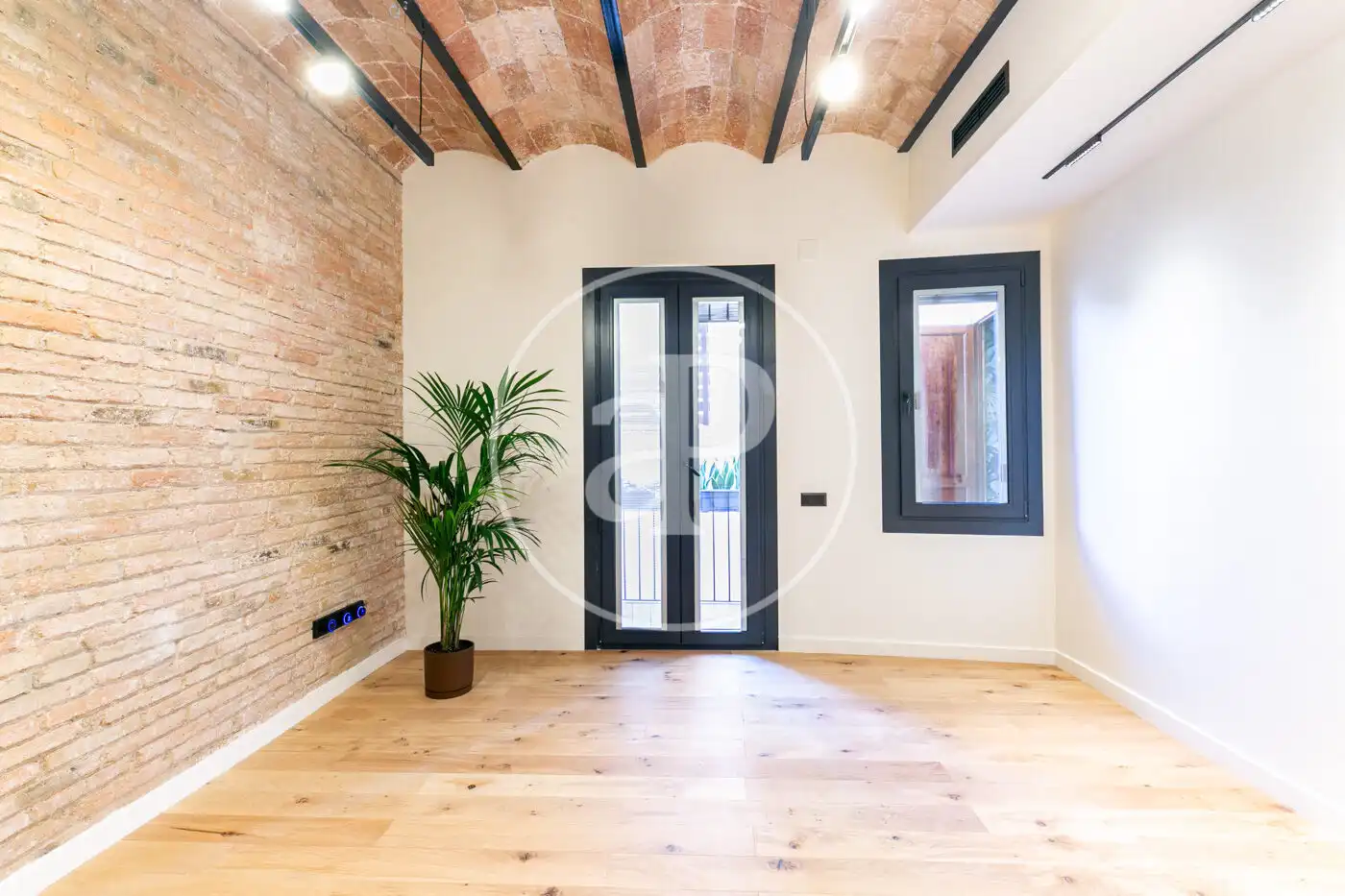 Piso en venta en Barcelona con Aire acondicionado, Calefacción y Balcón