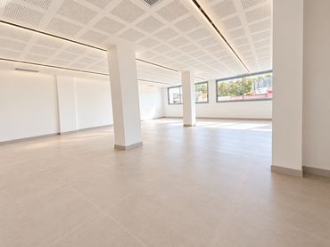Loft amb ascensor en venda a Riera de Targa 63