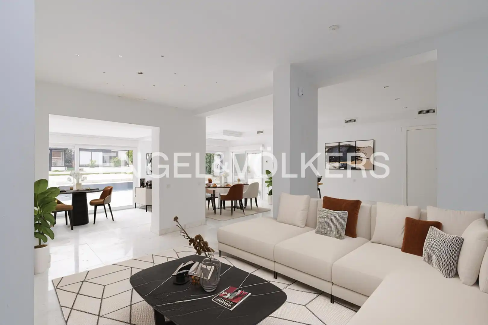 Sala de estar de Casa o chalet de alquiler en La Moraleja con Aire acondicionado, Calefacción y Jardín privado