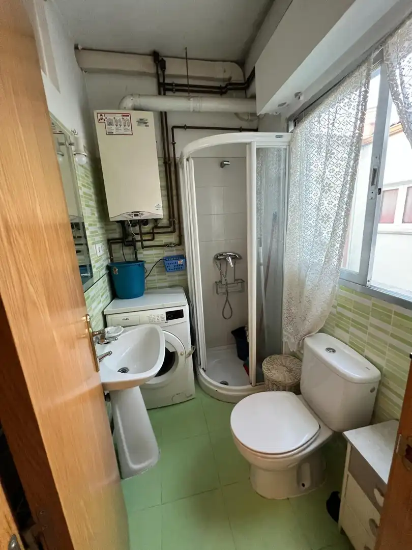 Badezimmer von Wohnung zum Verkauf in Ávila mit Heizung