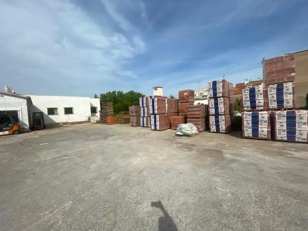 Nave industrial en venta en Oliva, Ribesalbes