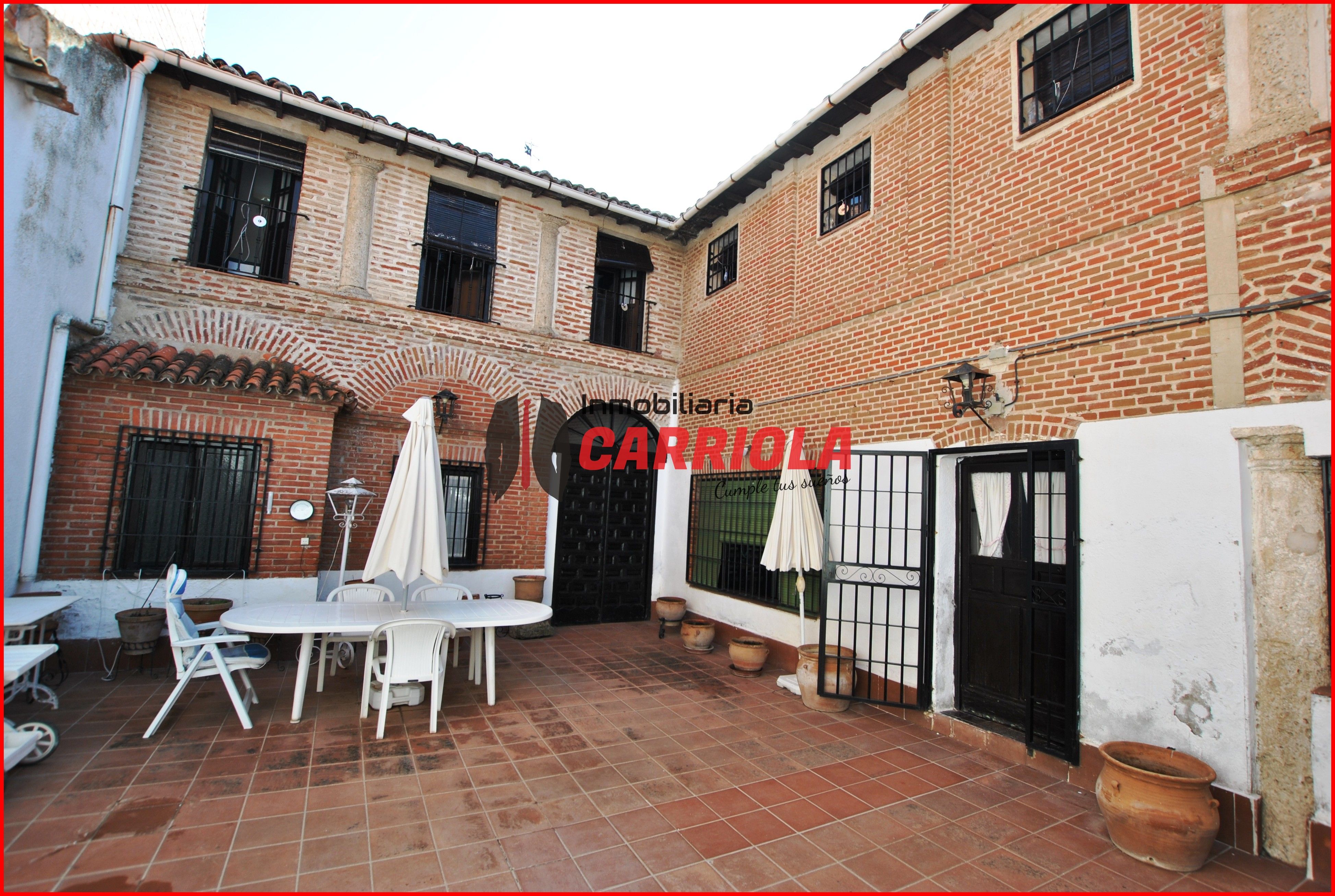 Jardí de Casa adosada en venda en Fuensalida amb Piscina
