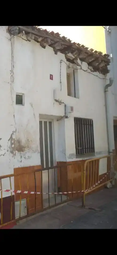 Vista exterior de Planta baja en venta en Aliaguilla