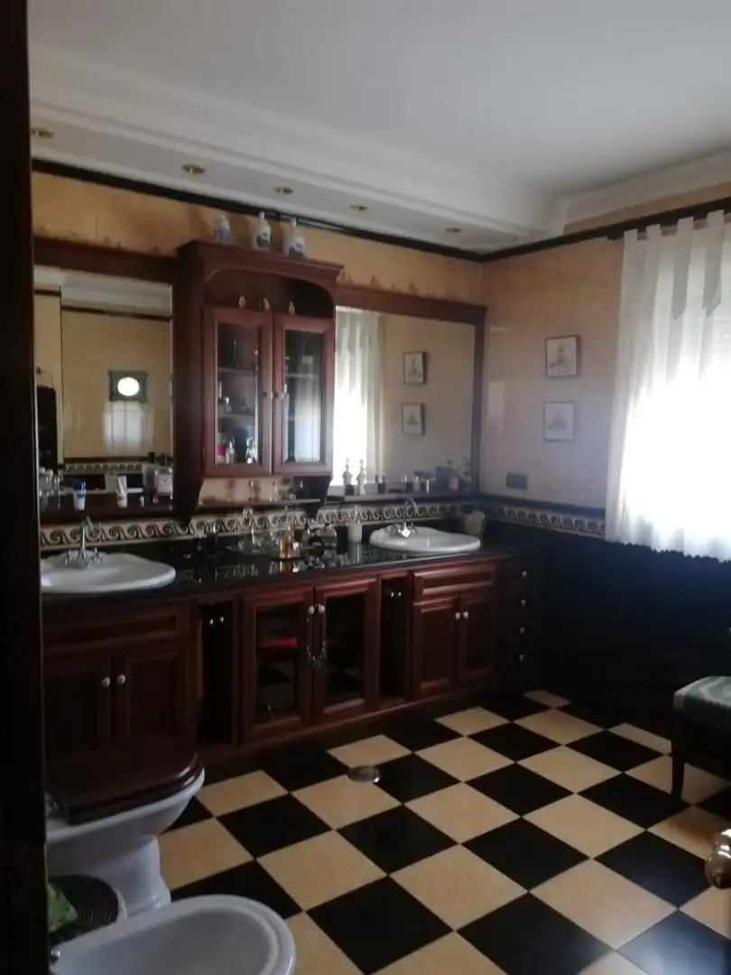 Bathroom of Houses for sale in Albacete  with Air Conditioner, Terrace and Storage room
