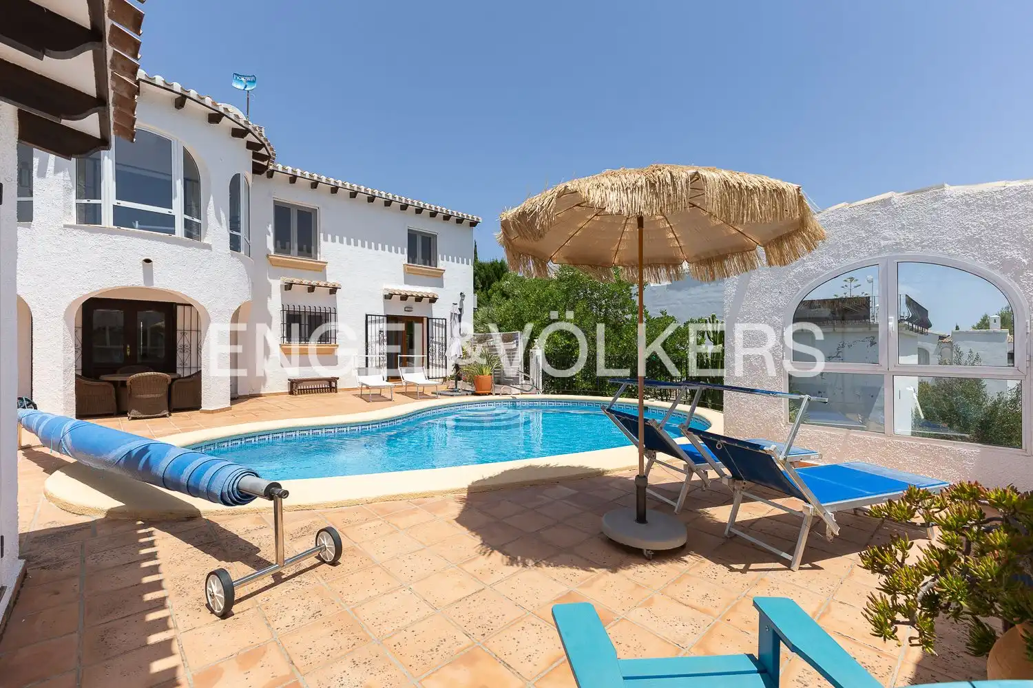 Vista exterior de Casa o chalet en venta en Dénia con Calefacción, Jardín privado y Piscina