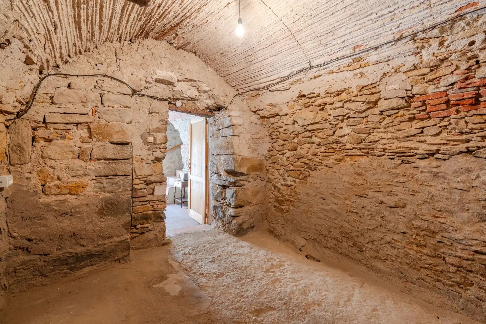 Country homes for sale in Gualta  with Heating, Storage room and Alarm
