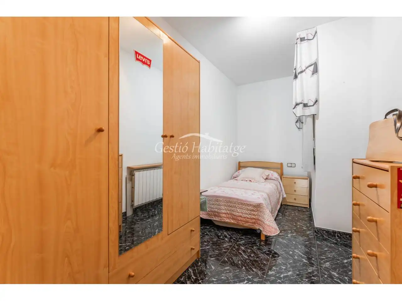 Dormitori de Casa adosada en venda en Canovelles amb Aire condicionat, Calefacció i Terrassa