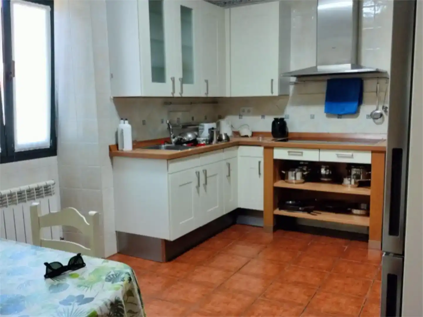 Cuina de Casa o xalet de lloguer en Porto do Son amb Jardí privat, Parquet i Moblat