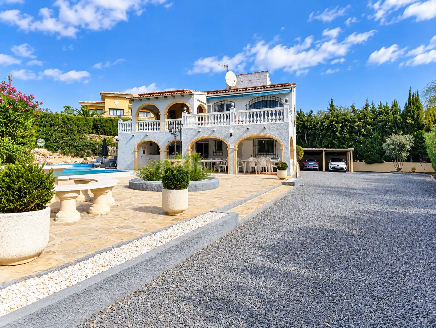 Flat with pool to rent in Urbanización Ortenbach, 1J, Calp, Spain 1
