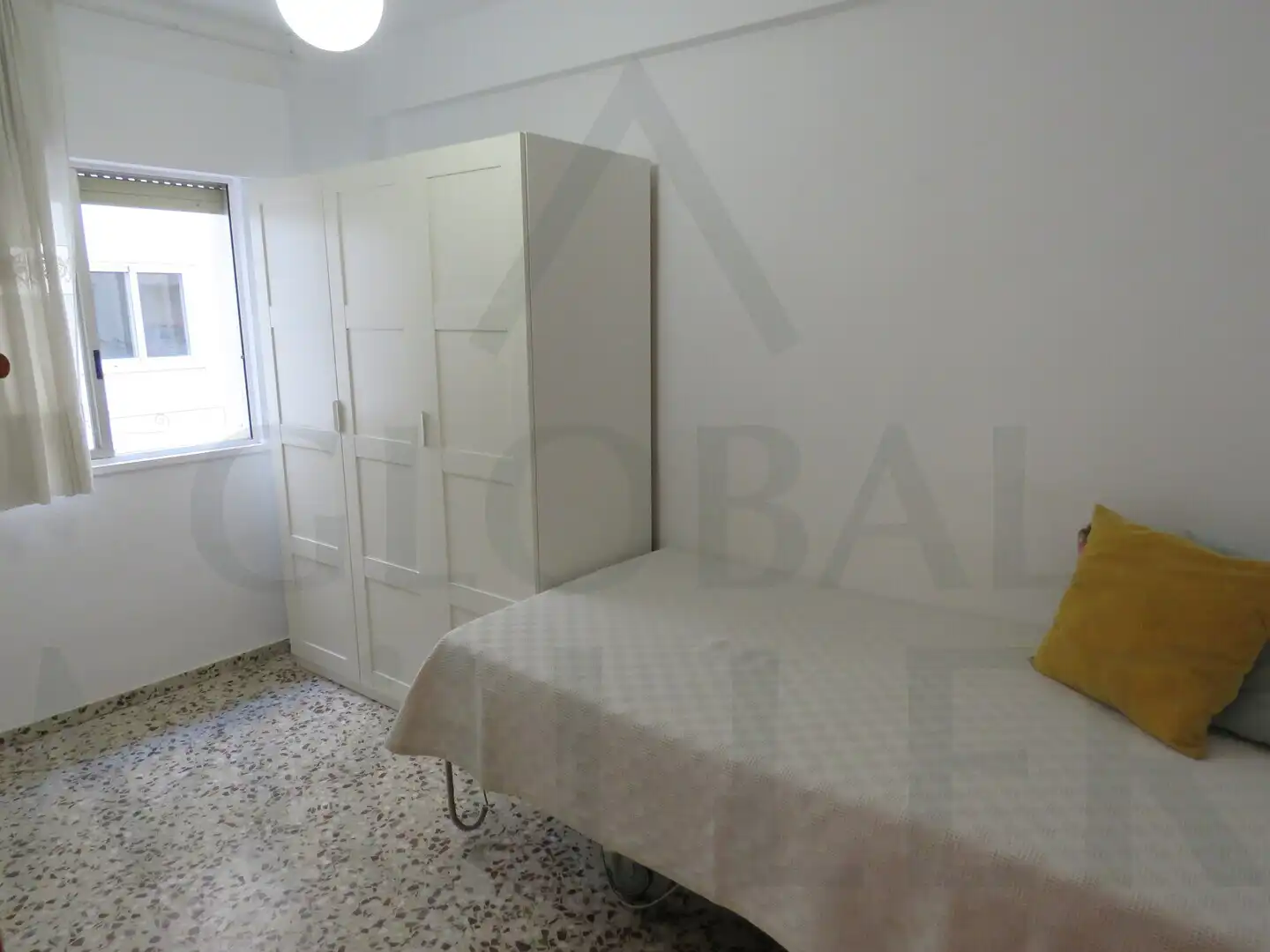 Piso con balcón en venta en Calle Carmen Conde 42, imagen 31
